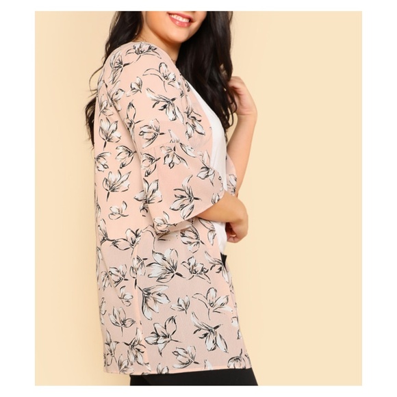 Blush Pink Floral Trumpet Sleeve Kimono - Picture 2 of 5